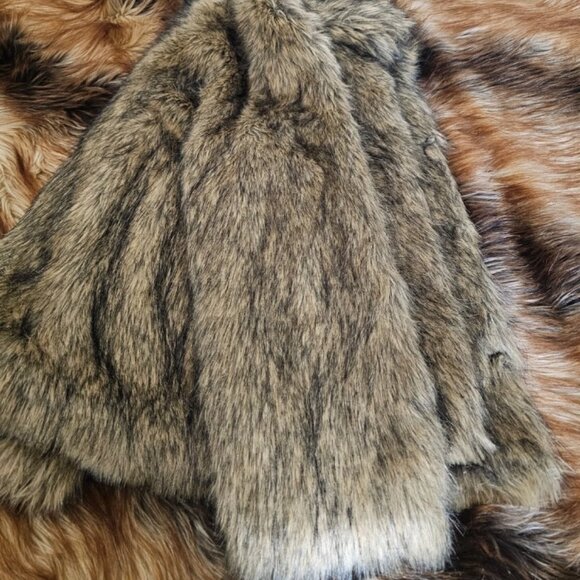 Kathy Ireland Medium Faux Coyote Fur Coat - Picture 4 of 9